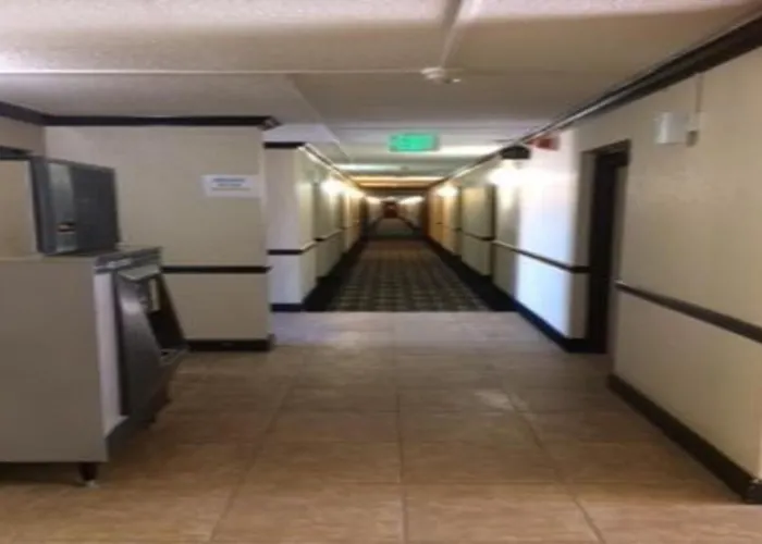Travelodge By Wyndham 2*