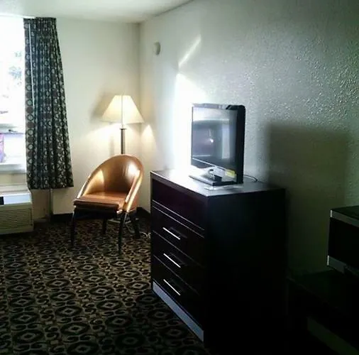 Travelodge By Wyndham Motel 2*